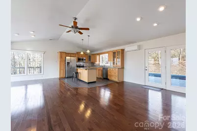 97 Upper Moffitt Road, Asheville, NC 28805 - Photo 15