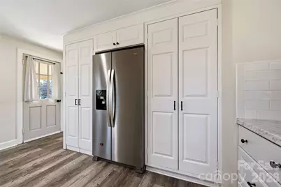 718 2nd Avenue NE, Conover, NC 28613 - Photo 5