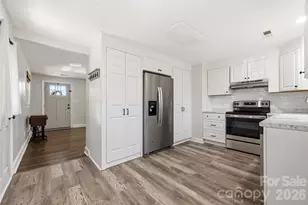 718 2nd Ave NE, Conover, NC 28613 - Photo 3