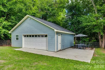 109 Falling Leaf Lane, Mount Holly, NC 28120 - Photo 5