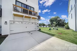 4202 Alexander Vw Dr, Charlotte, NC 28226 - Photo 23