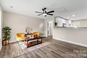 91 W 7th St, Lexington, NC 27295 - Photo 5