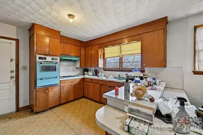 1231 2nd Street SE, Hickory, NC 28602 - Photo 15