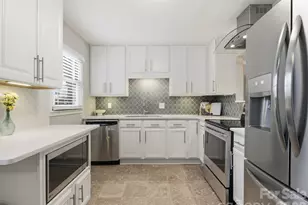 8344 Knights Bridge Rd, Charlotte, NC 28210 - Photo 5