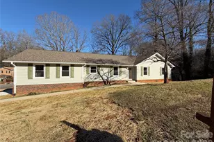 424 Holland Dr, Statesville, NC 28677 - Photo 1