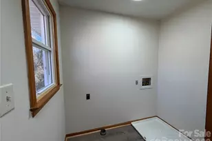 424 Holland Dr, Statesville, NC 28677 - Photo 21