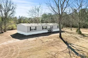 102 Dolly Moore Ln, Chesterfield, SC 29709 - Photo 5