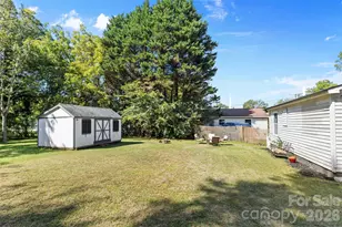 544 W McLelland Ave, Mooresville, NC 28115 - Photo 3