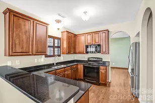 12733 Alvin Woods Dr, Charlotte, NC 28214 - Photo 13