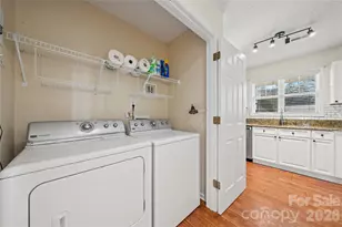 7607 Rolling Meadows Ln, Huntersville, NC 28078 - Photo 11