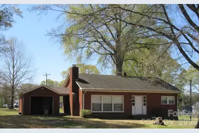 610 E Maryland Avenue, Bessemer City, NC 28016 - Photo 1