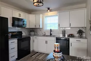 1734 Sneed Dr, Shelby, NC 28150 - Photo 5