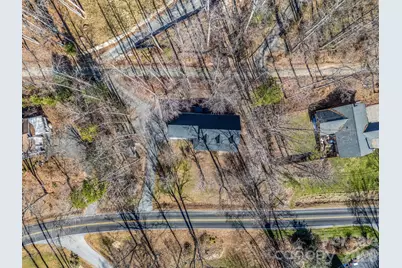 181 Beechwood Lakes Drive, Hendersonville, NC 28792 - Photo 9