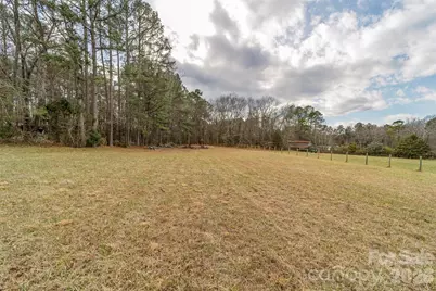 000 Whippoorwill Lane, Mount Holly, NC 28120 - Photo 5