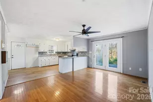 324 Pawley Dr, Charlotte, NC 28214 - Photo 3