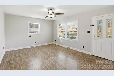 4821 Woodway Place, Charlotte, NC 28208 - Photo 5