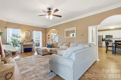 2712 25th Street NE, Hickory, NC 28601 - Photo 9