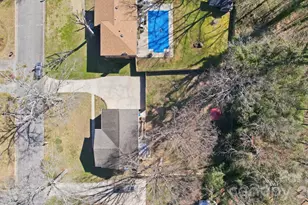 1230 18th Ave NE, Hickory, NC 28601 - Photo 5