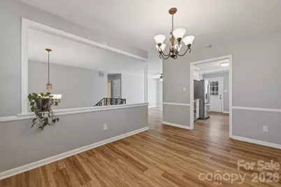 1230 18th Avenue NE, Hickory, NC 28601 - Photo 7