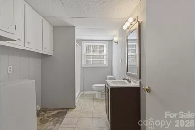 1230 18th Avenue NE, Hickory, NC 28601 - Photo 35