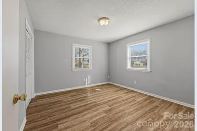 1230 18th Avenue NE, Hickory, NC 28601 - Photo 27