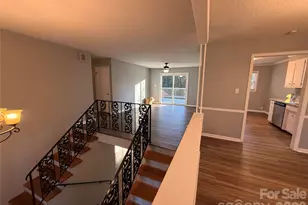 1230 18th Ave NE, Hickory, NC 28601 - Photo 7