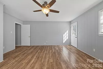 1230 18th Avenue NE, Hickory, NC 28601 - Photo 39