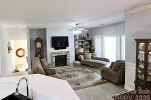 1364 21st Ave NE, Hickory, NC 28601 - Photo 9