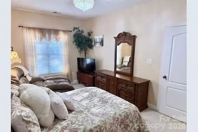 1364 21st Avenue NE, Hickory, NC 28601 - Photo 17