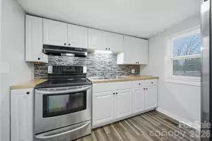 316 23rd St NW, Hickory, NC 28601 - Photo 9