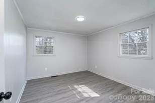 37 Cedarvilla Dr, Rock Hill, SC 29730 - Photo 7