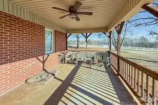 135 Bent Twig Dr, Statesville, NC 28677 - Photo 5