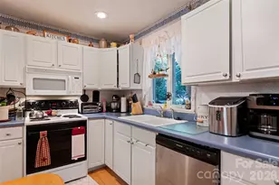 650 Creekside Dr, Maggie Valley, NC 28751 - Photo 15