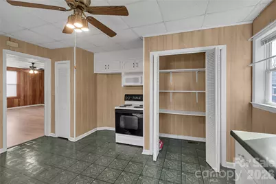 215 King Street S, Gastonia, NC 28086 - Photo 11