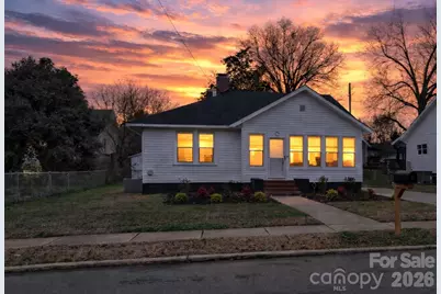 215 King Street S, Gastonia, NC 28086 - Photo 1