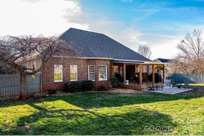 3992 Brickfield Street, Hickory, NC 28602 - Photo 5