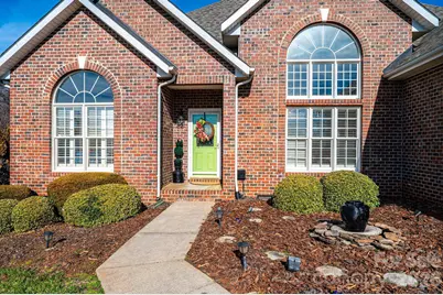 3992 Brickfield Street, Hickory, NC 28602 - Photo 3