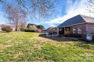 3992 Brickfield Street, Hickory, NC 28602 - Photo 7