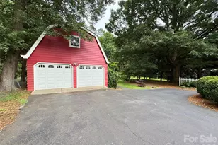 2333 Lakeview Cir, Matthews, NC 28105 - Photo 5