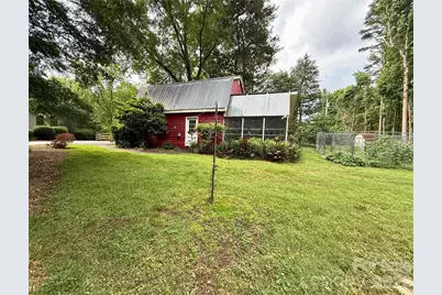 2333 Lakeview Circle, Matthews, NC 28105 - Photo 7