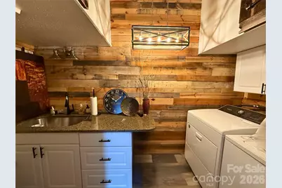 2333 Lakeview Circle, Matthews, NC 28105 - Photo 37