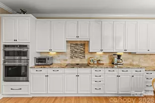 10012 Paradise Ridge Rd, Charlotte, NC 28277 - Photo 15