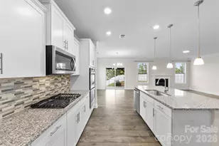 1565 Cambria Ct, Lake Wylie, SC 29710 - Photo 9