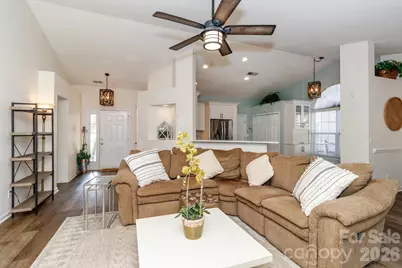 6425 Tunston Lane, Charlotte, NC 28269 - Photo 7