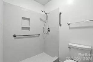 465 Mountain Laurel Dr, Columbus, NC 28722 - Photo 11