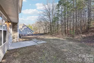 97 Ashton Bluff Cir, Mount Holly, NC 28120 - Photo 27