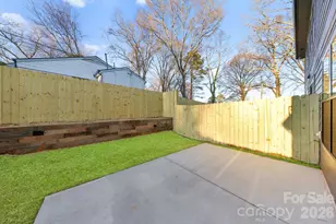 706 September Ln, Charlotte, NC 28208 - Photo 29