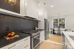 706 September Ln, Charlotte, NC 28208 - Photo 7