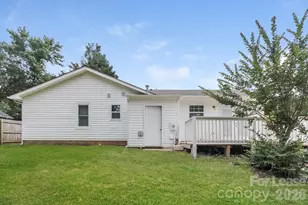 5955 Scots Bluff Dr, Charlotte, NC 28227 - Photo 15