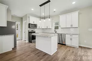 402 N Myrtle St, Gastonia, NC 28052 - Photo 5